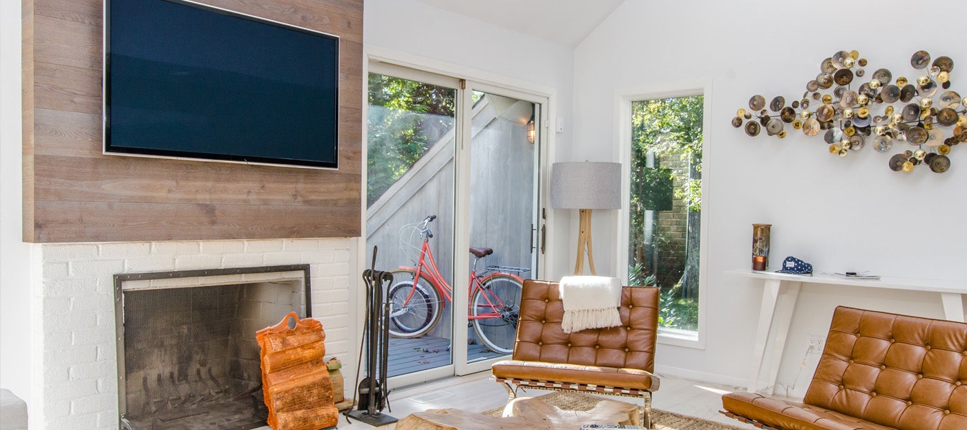 Our team will deliver, install and setup your new wall TV for home entertainment - Signa