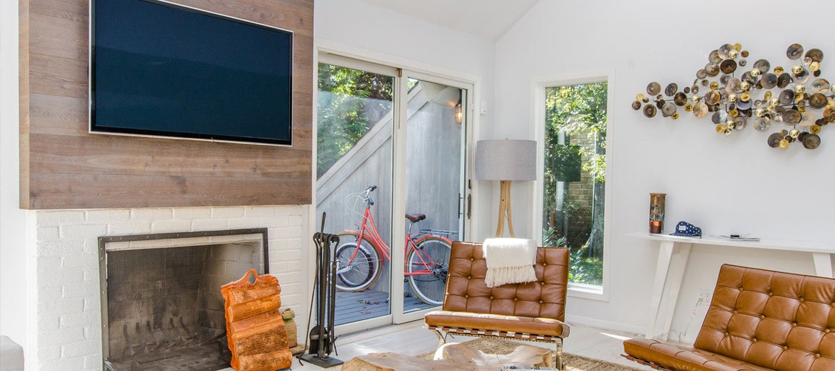 Our team will deliver, install and setup your new wall TV for home entertainment - Signa