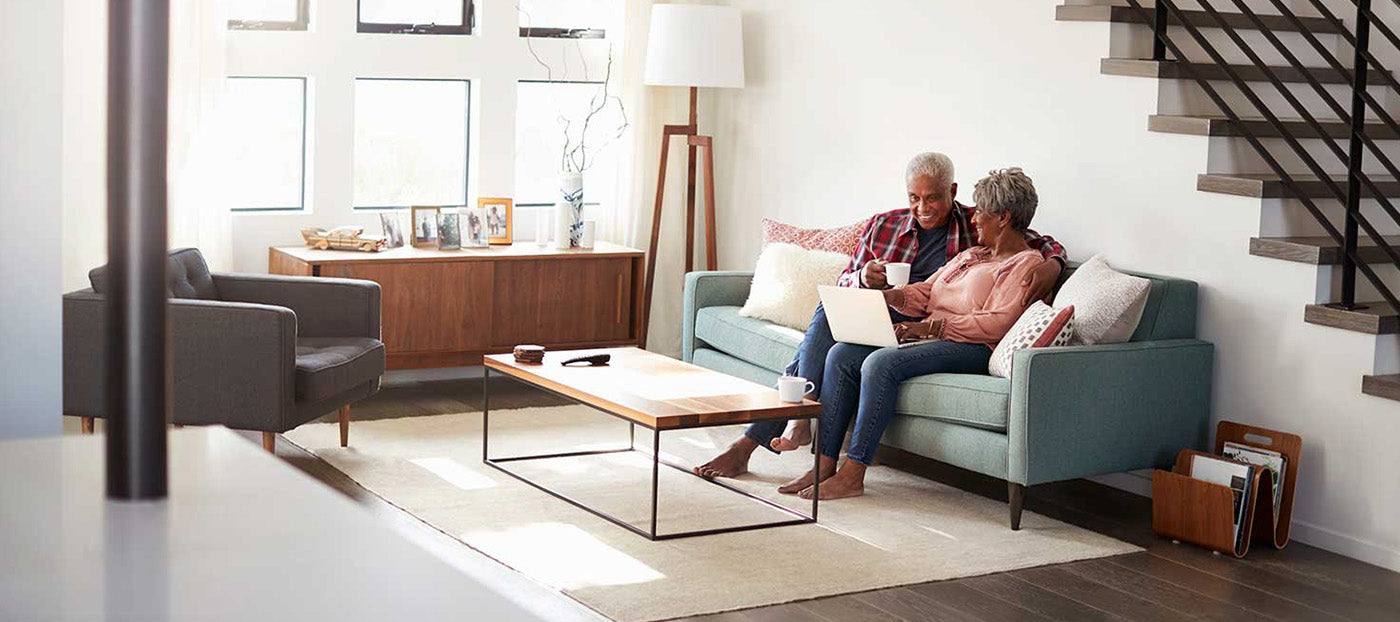 Signa loves to assist the seniors with technology! - Signa