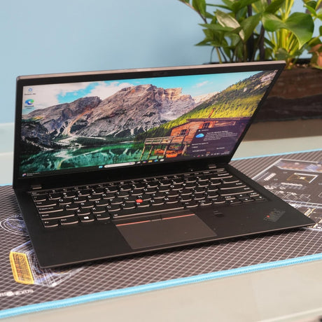 Lenovo ThinkPad X1 Carbon 14” Business Laptop – i5, 512GB SSD, Windows 11 Pro or Linux - Refurbished - Signa